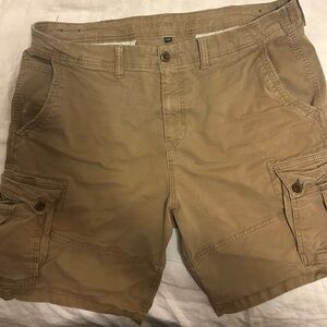 American Eagle flex cargo shorts